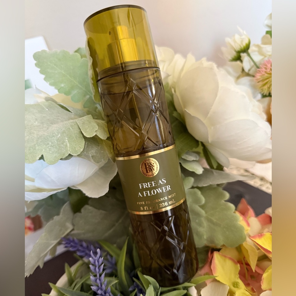 🆕🪷 BATH & BODY WORKS LIMITED EDITION “FREE AS A FLOWER“ FINE FRAGRANCE MIST. NEW - Picture 7 of 7